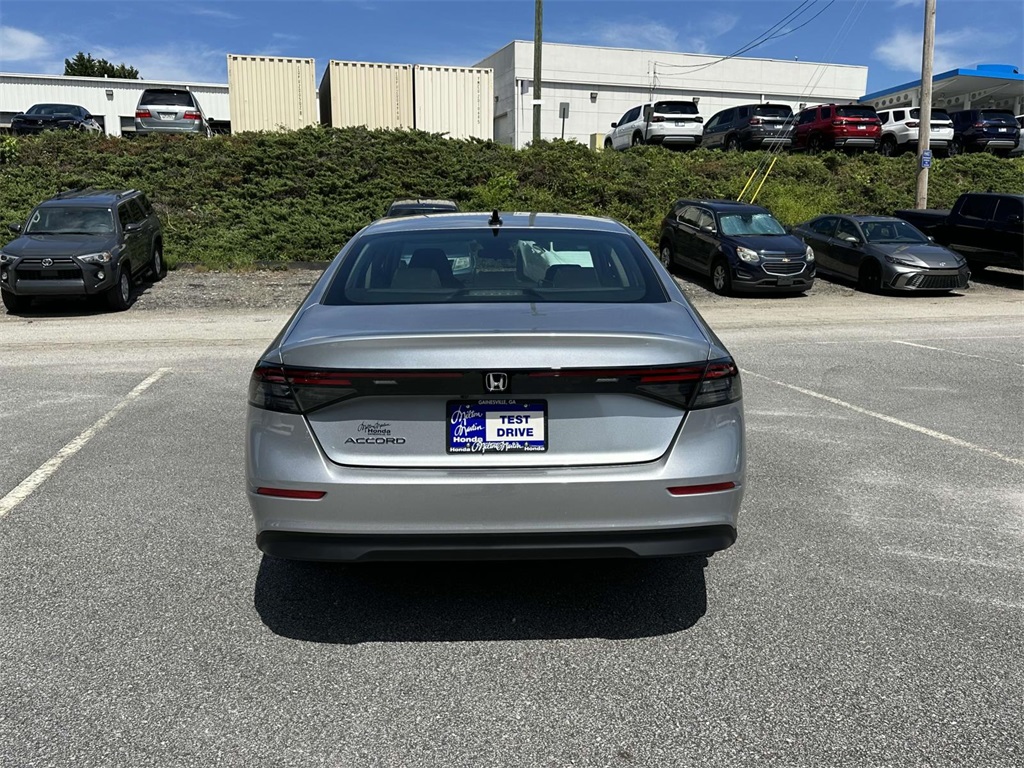 2025 Honda Accord SE photo 19