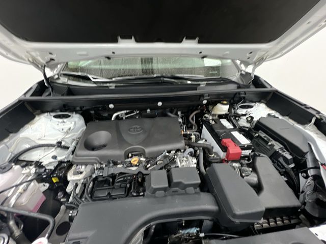 2022 Toyota RAV4 XLE photo 22