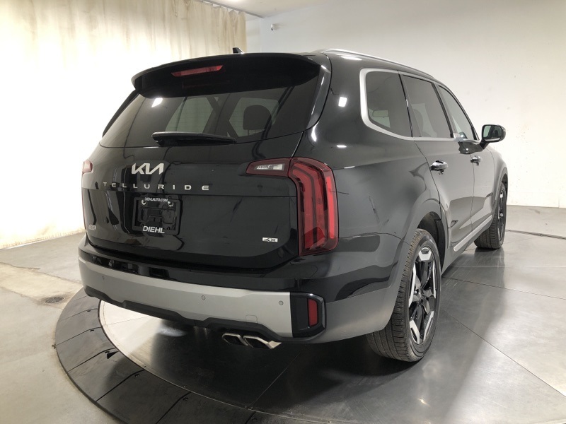 2024 Kia Telluride S photo 7