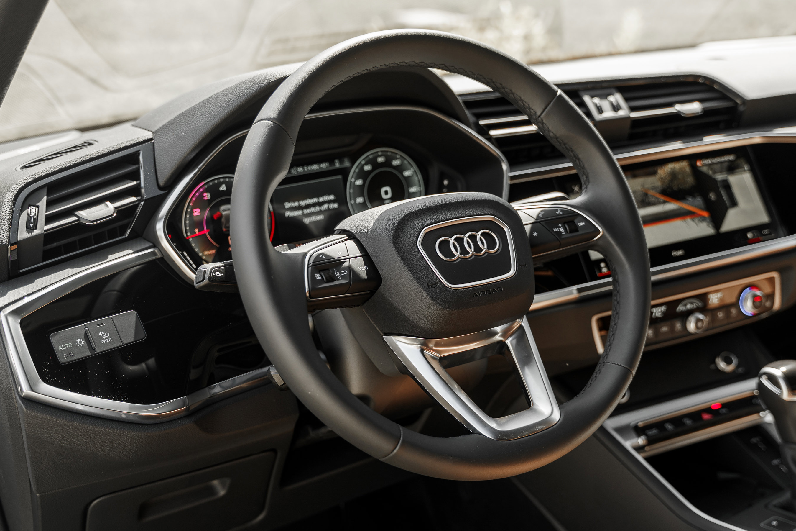 2025 Audi Q3 S line Premium Plus photo 9