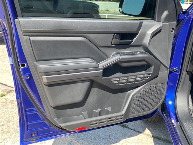 2025 Toyota Tacoma SR5 4x4 Double Cab photo 14