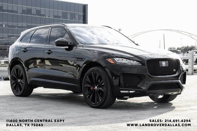2020 Jaguar F-PACE S photo 3