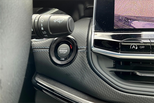 2025 Jeep Compass Latitude photo 18