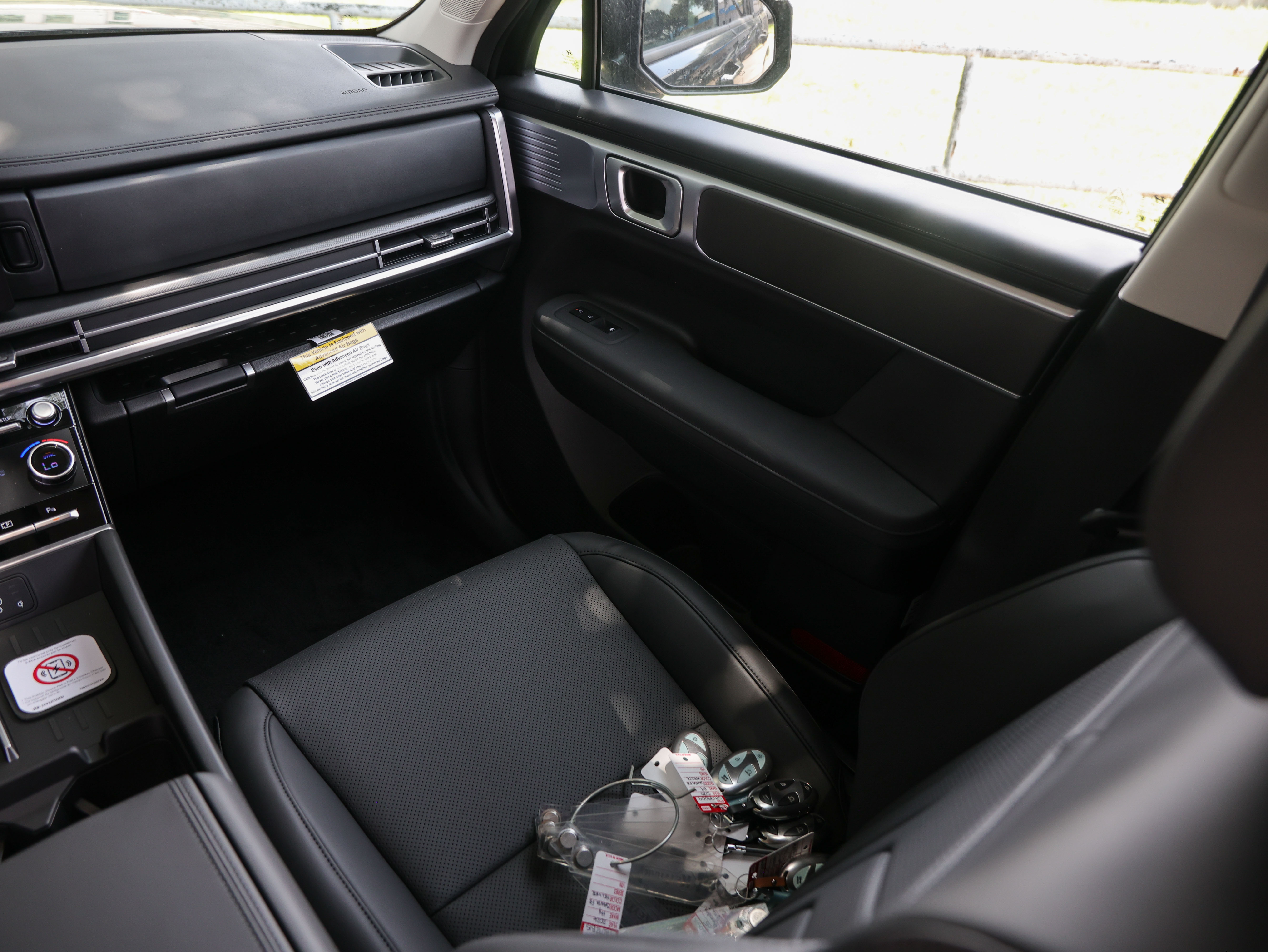 2026 Hyundai Santa Fe SEL photo 3