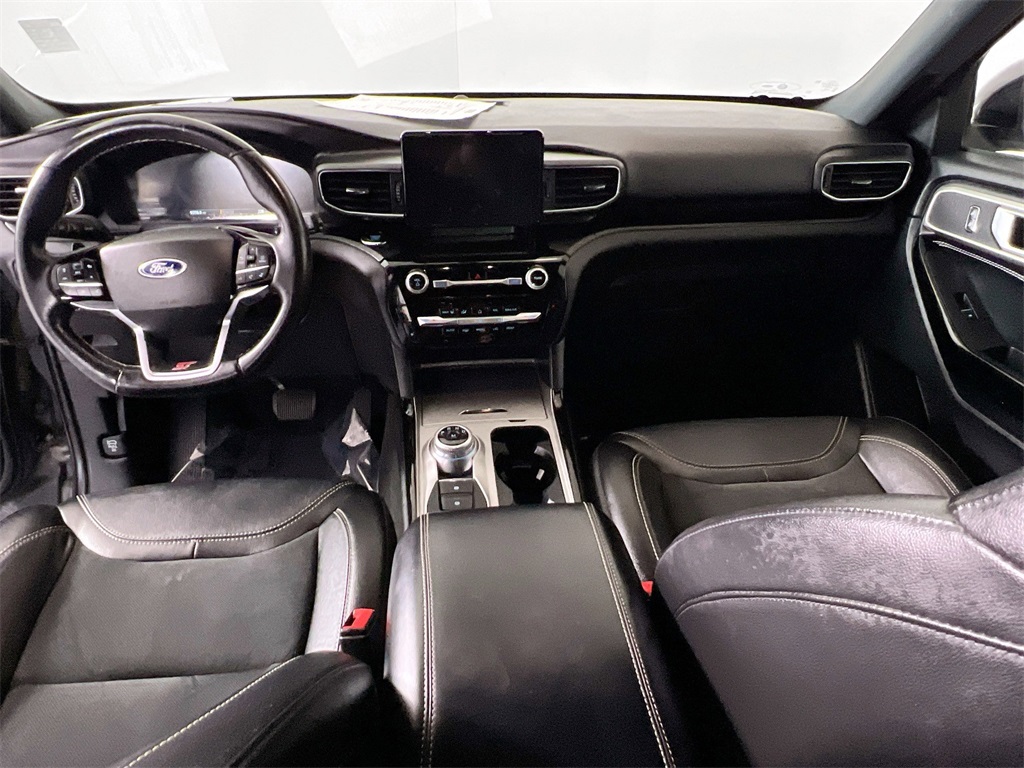 2022 Ford Explorer ST photo 6