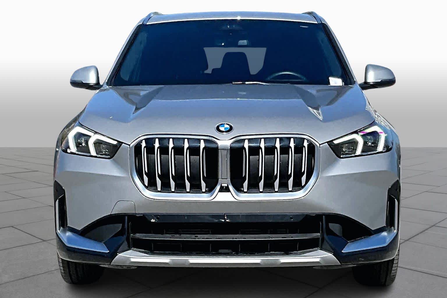 2025 BMW X1 28i - Photo 3