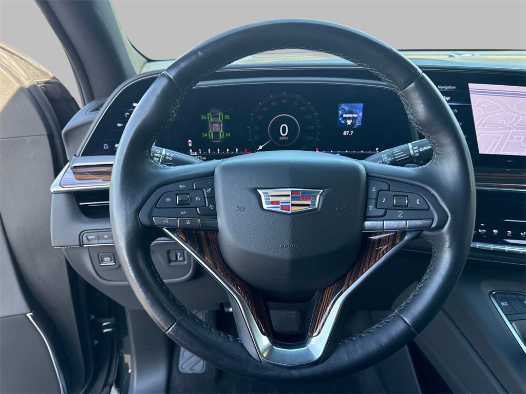 2022 Cadillac Escalade Premium Luxury photo 25