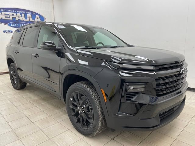 2026 Chevrolet Traverse LT's photo