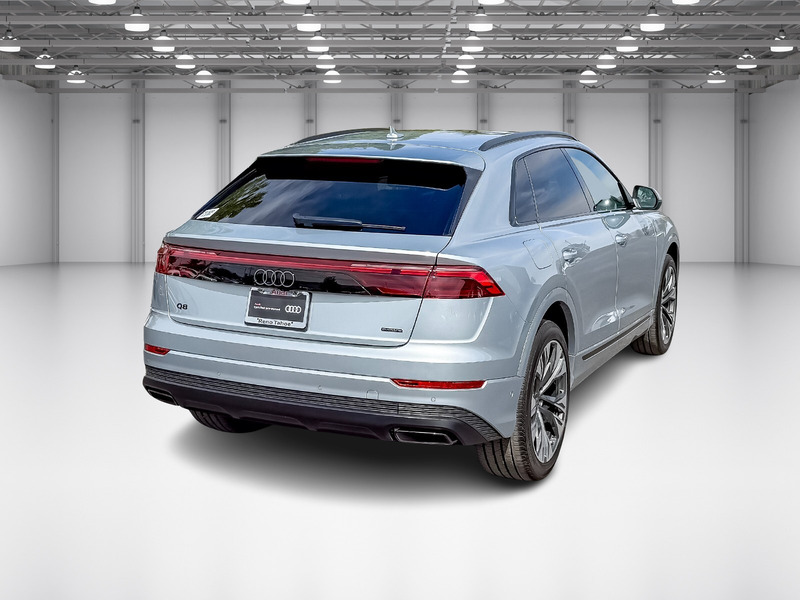 2025 Audi Q8 55 Premium photo 5