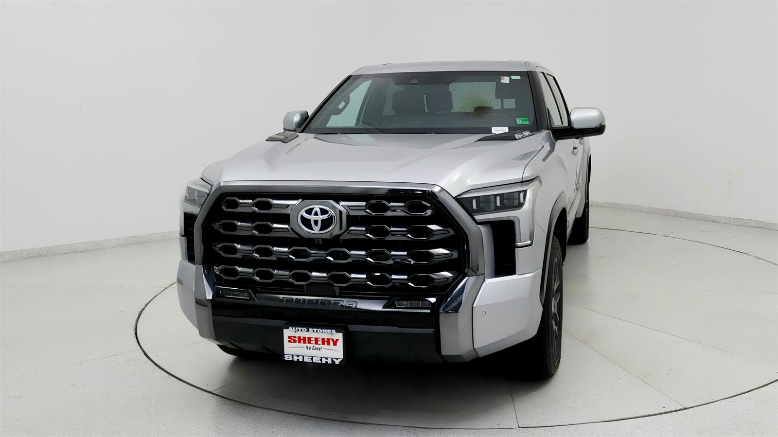 2024 Toyota Tundra Platinum photo 2