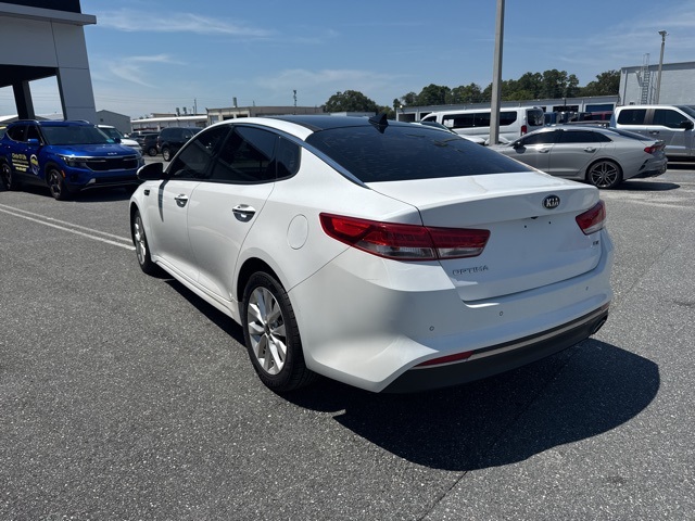 2018 Kia Optima EX photo 3