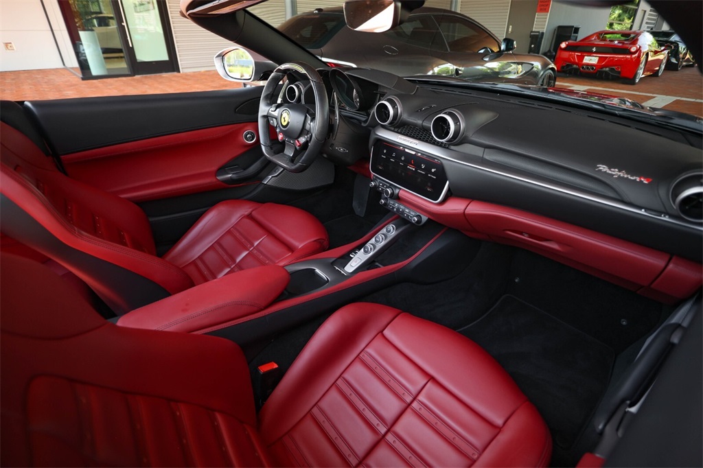 2022 Ferrari Portofino Base photo 35