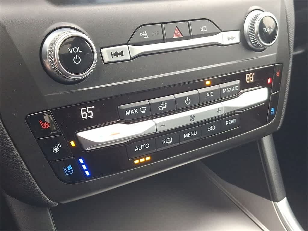 2020 Ford Explorer ST photo 23