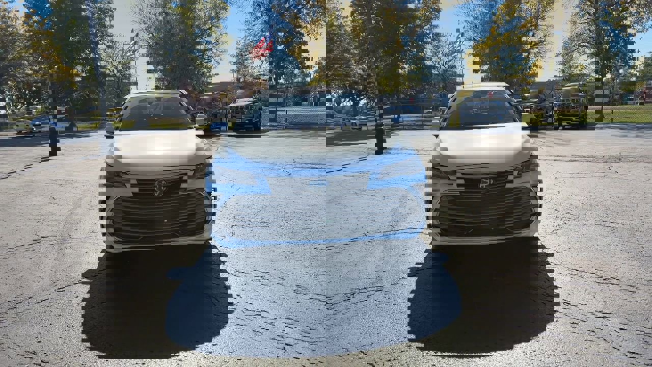 2021 Toyota Avalon Hybrid Limited photo 3