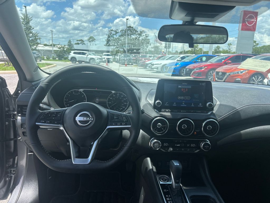 2025 Nissan Sentra SV photo 19