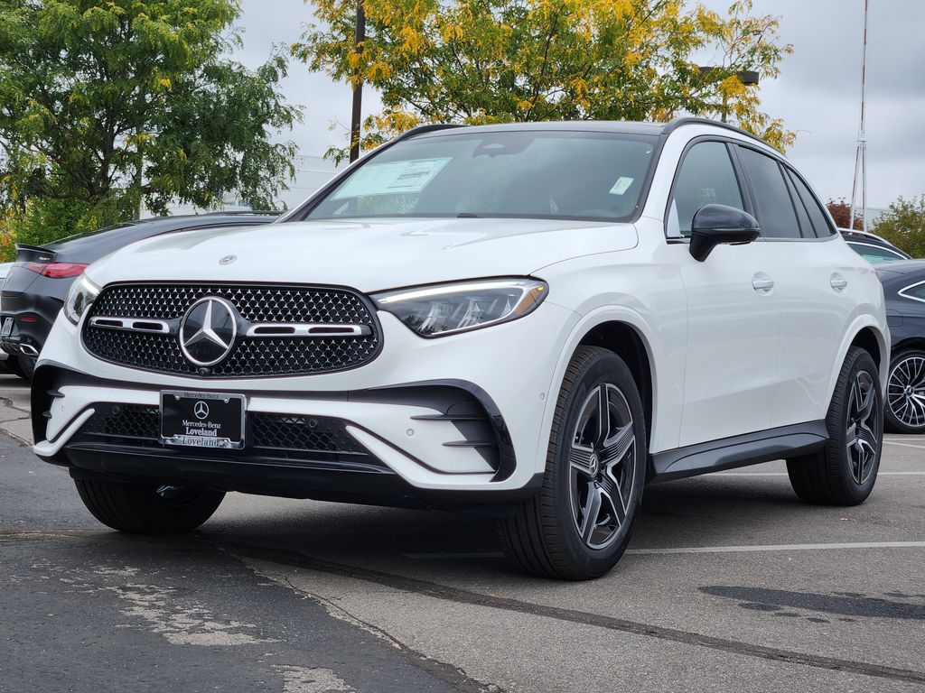2026 Mercedes Benz GLC 300 4MATIC photo 3
