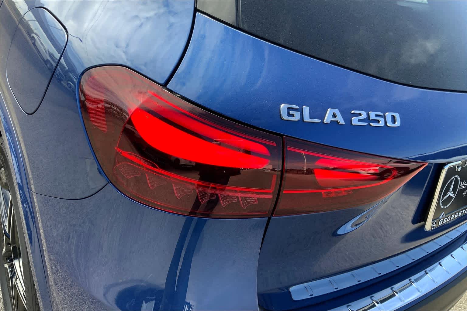2025 Mercedes Benz GLA 250 photo 6