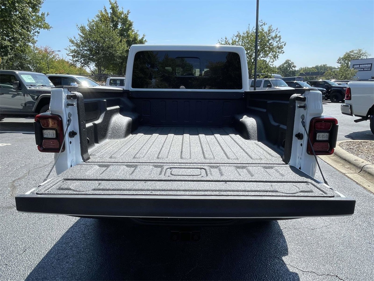 2025 Jeep Gladiator Rubicon photo 27