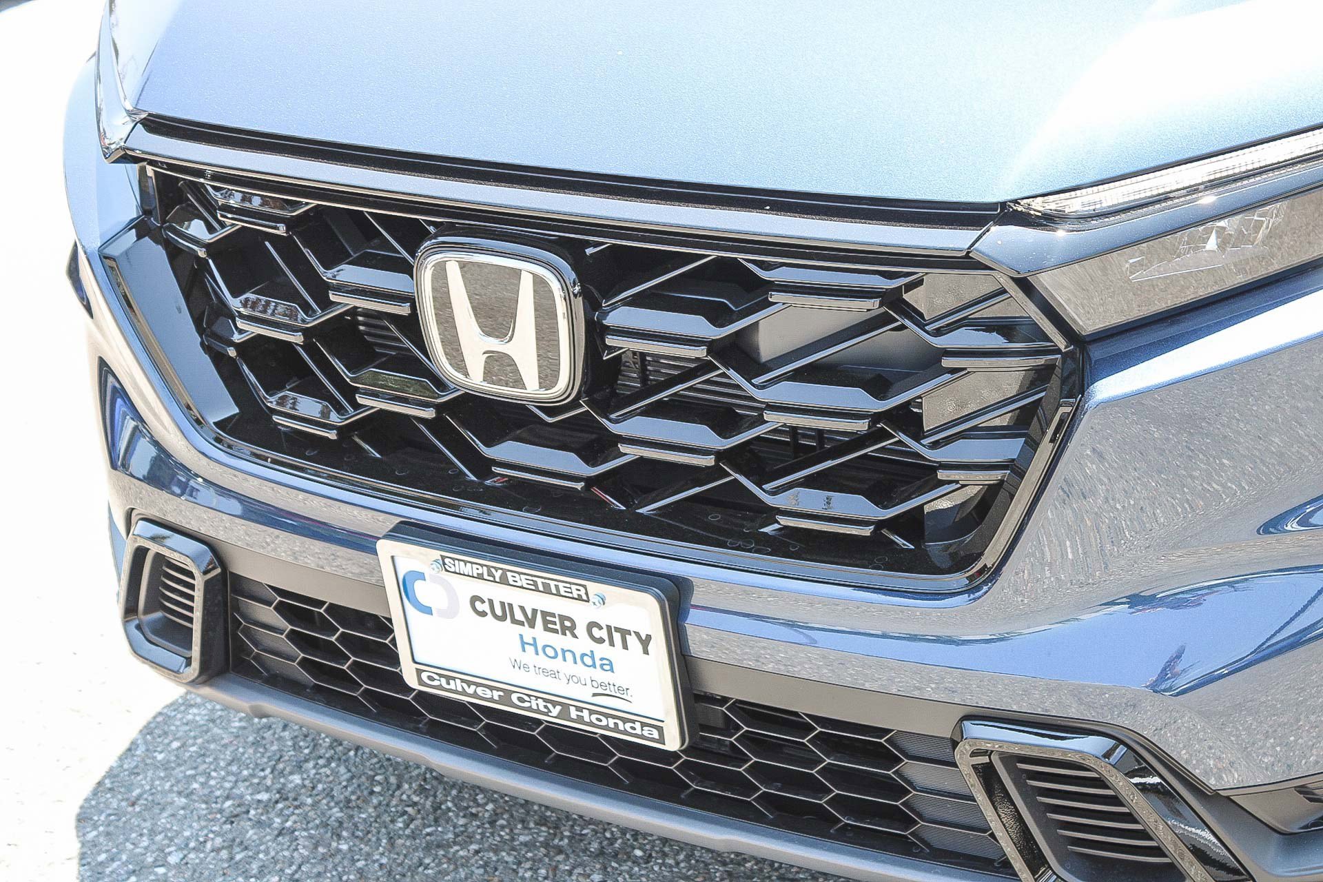 2026 Honda CR-V Hybrid Sport photo 2