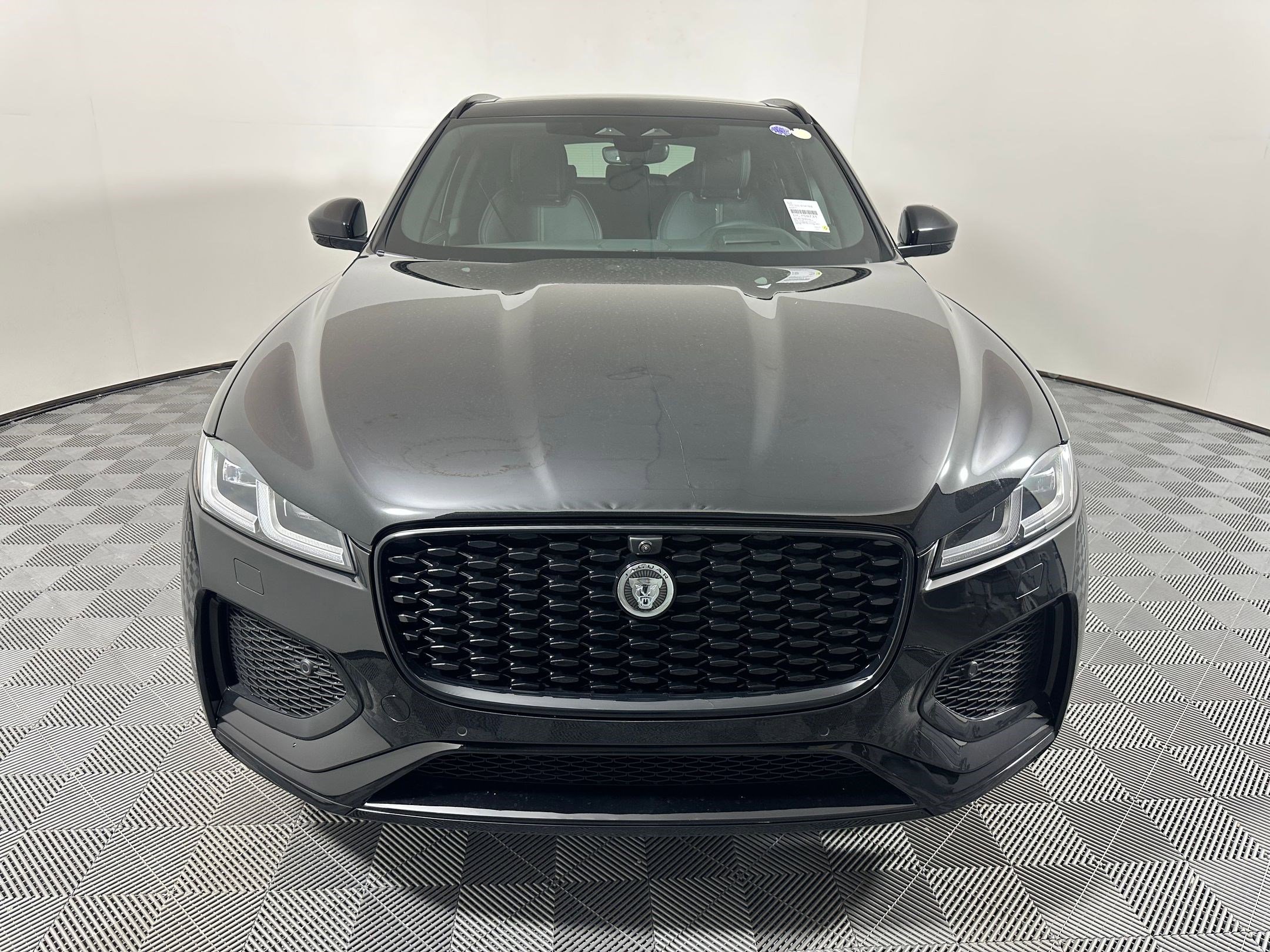 2026 Jaguar F-PACE P250 R-Dynamic S photo 4