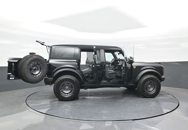2025 Ford Bronco Badlands photo 28