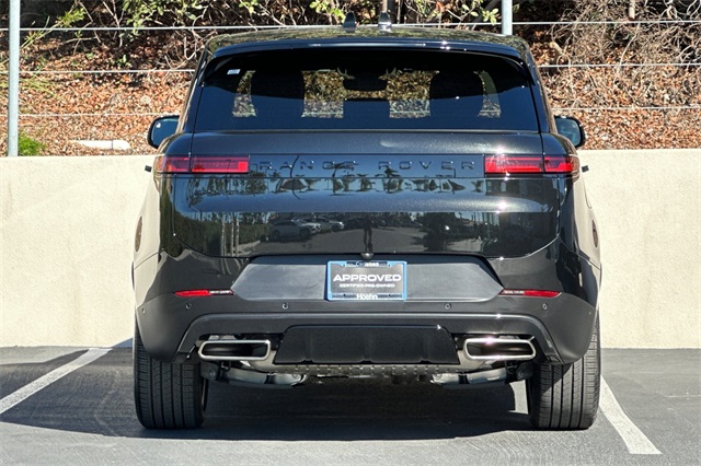 2025 Land Rover Range Rover Sport SE photo 4