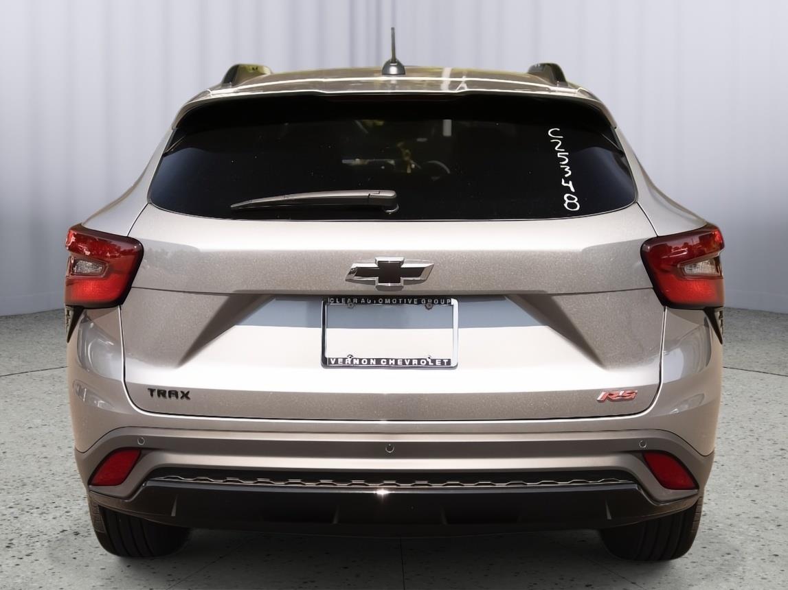 2025 Chevrolet Trax photo 6