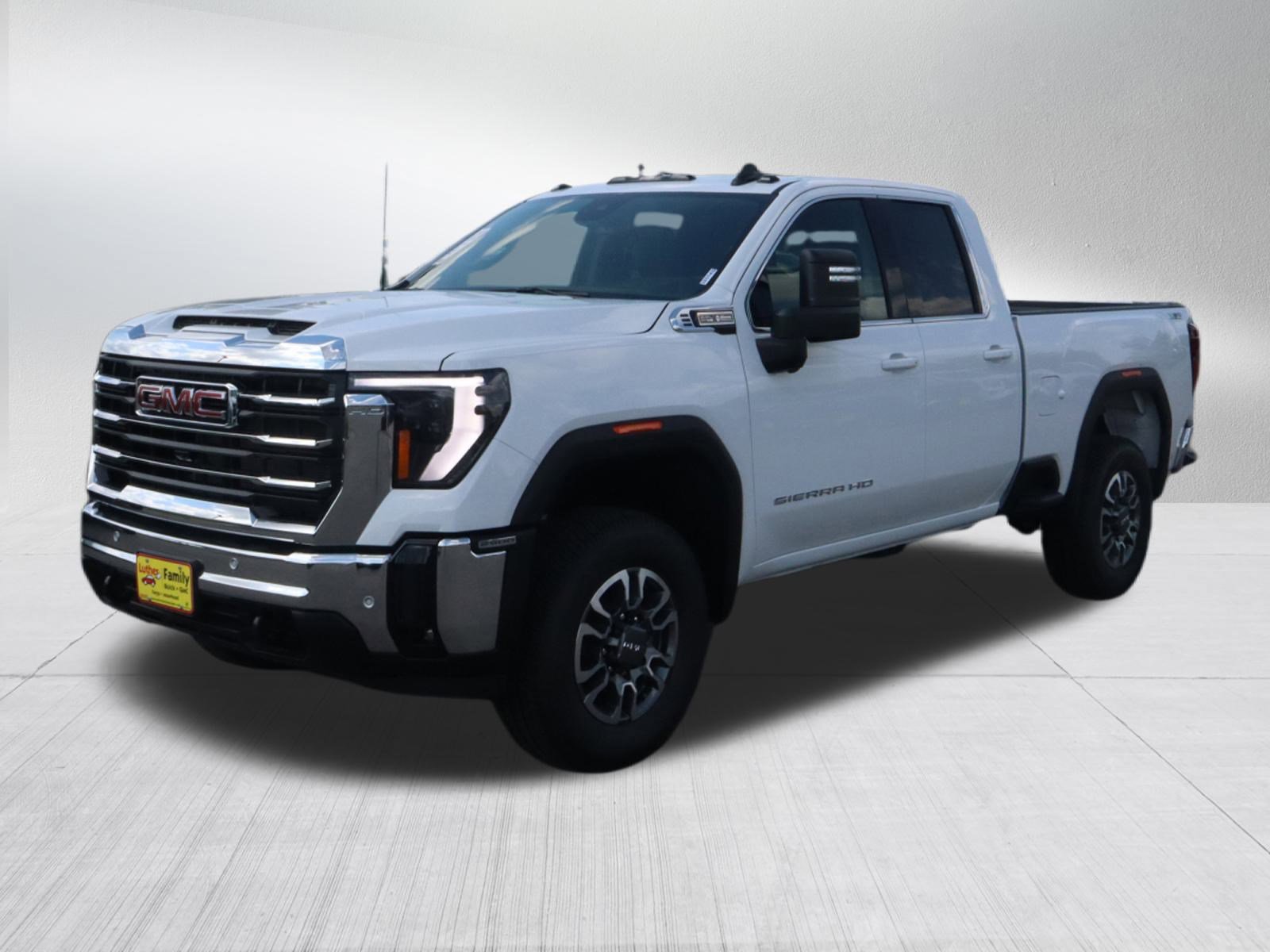 2025 Gmc Sierra 2500 HD SLE photo 3