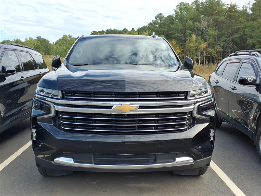 2022 Chevrolet Tahoe LT photo 2