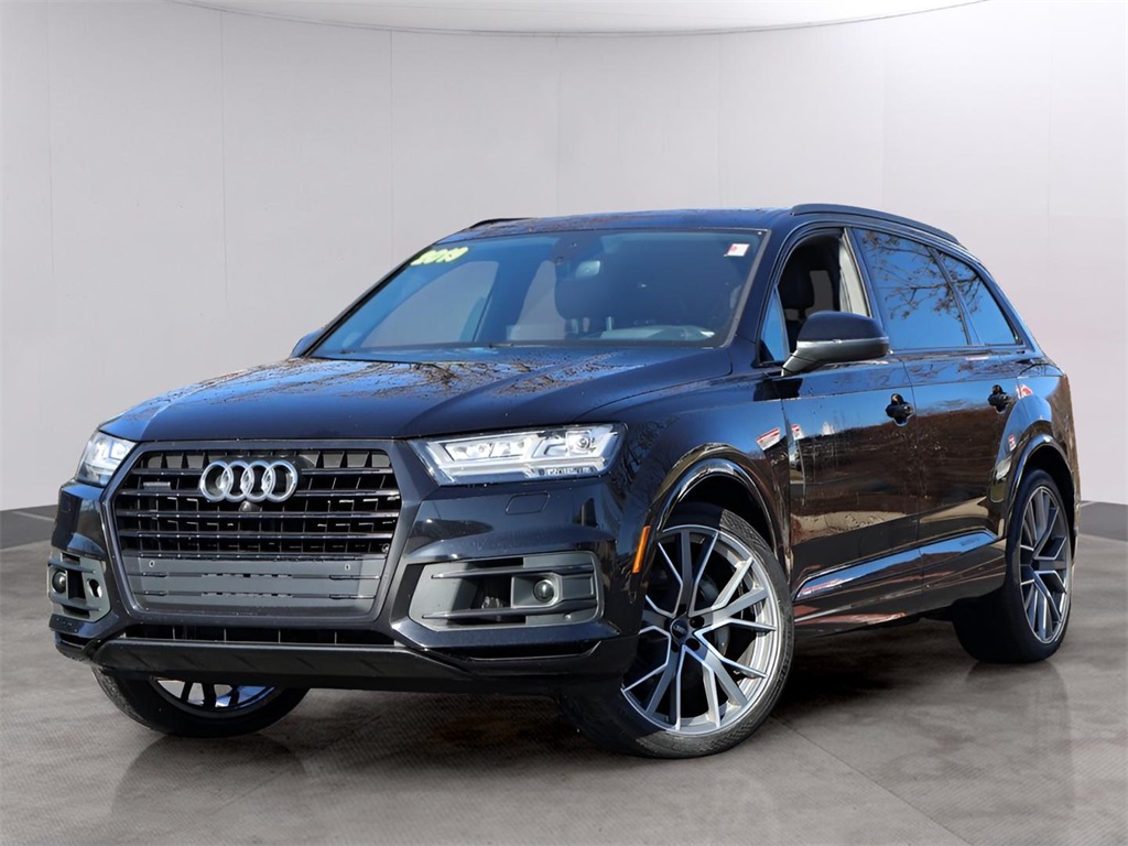 2019 Audi Q7 55 Prestige's photo