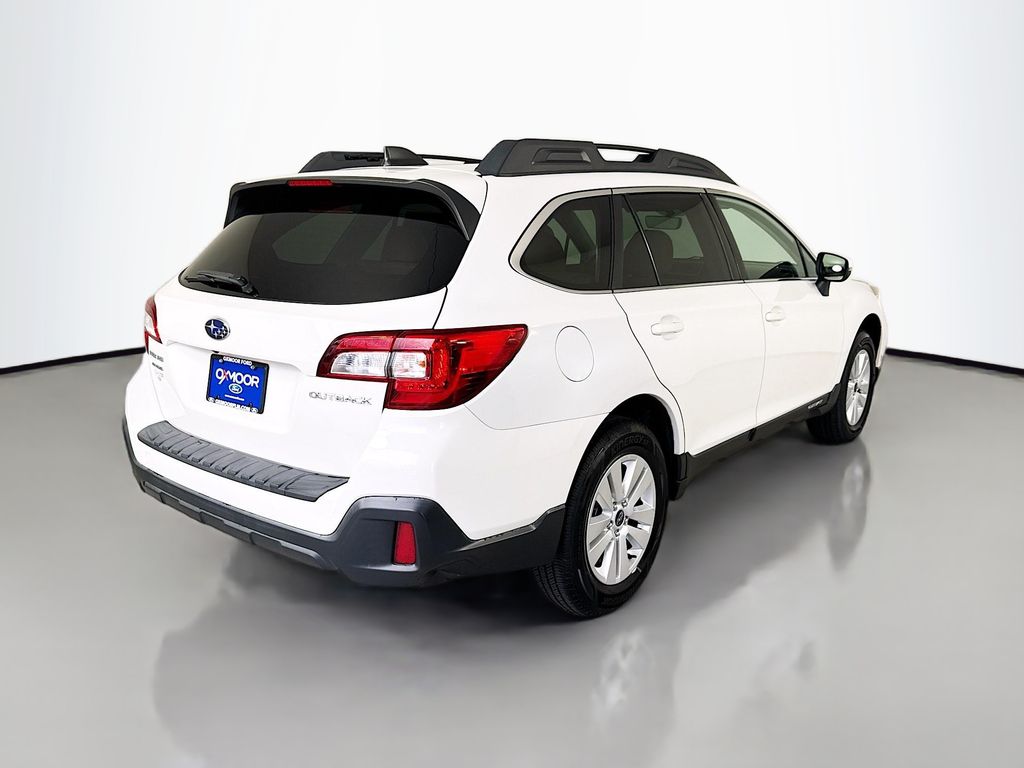 2019 Subaru Outback Premium photo 11