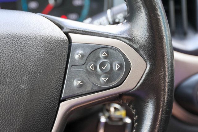 Used 2022 Summit White Chevrolet Z71 image 30