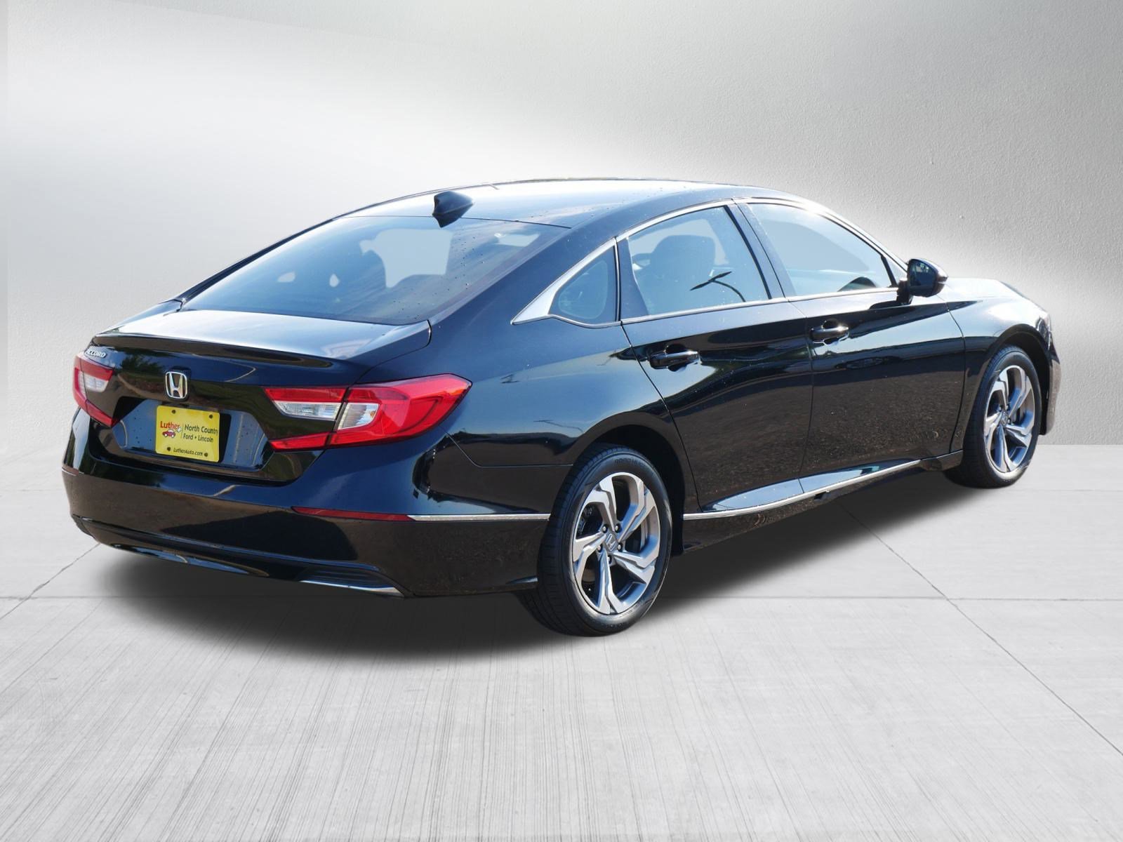 2018 Honda Accord EX-L 1.5T photo 7