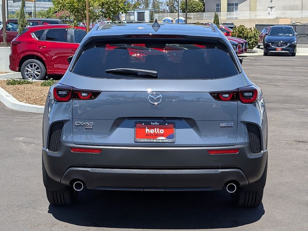 2025 Mazda CX-50 Premium Plus photo 7