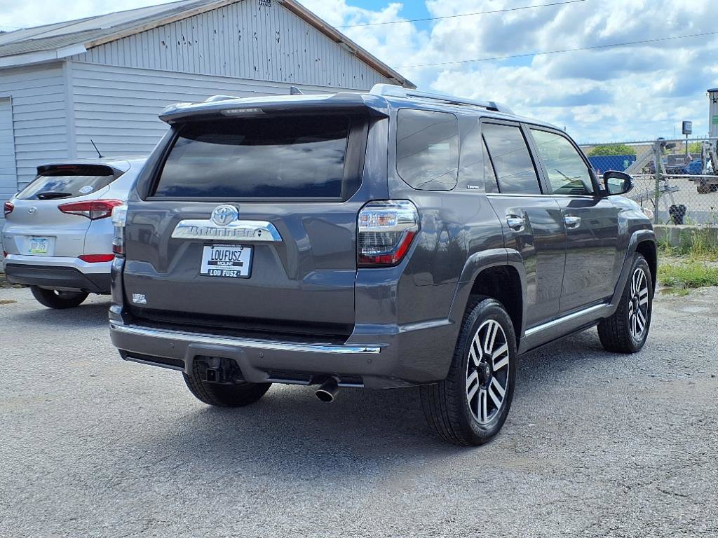 2023 Toyota 4Runner Limited photo 2