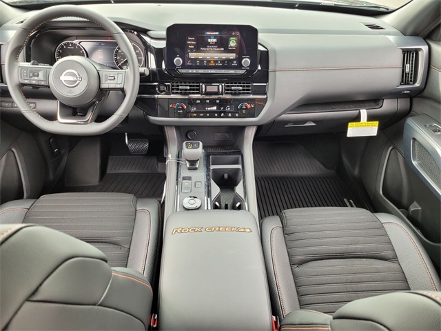 2025 Nissan Pathfinder Rock Creek photo 12