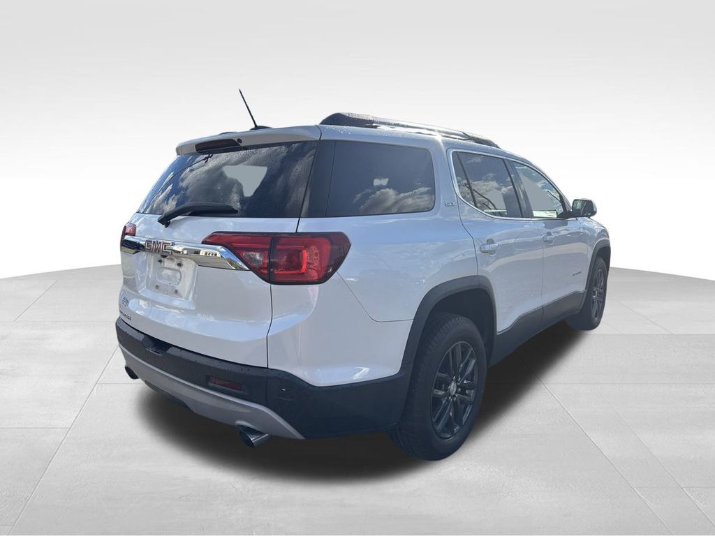 2017 Gmc Acadia SLT photo 3
