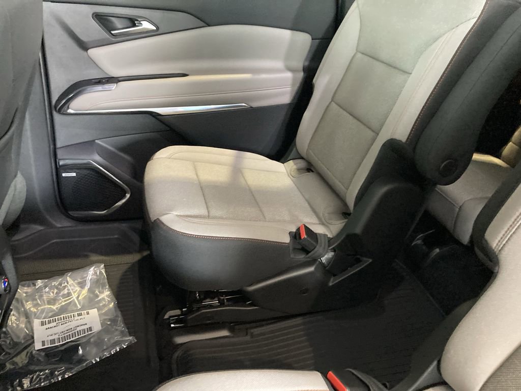 2025 Chevrolet Traverse photo 19