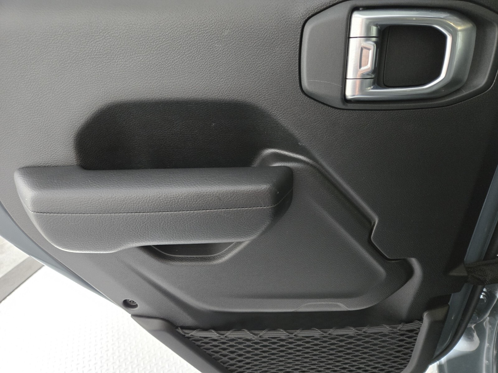 2024 Jeep Wrangler Sport S 4xe photo 19
