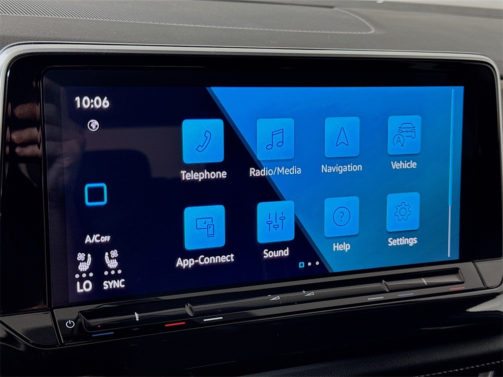 2025 Volkswagen Atlas SE Technology photo 28