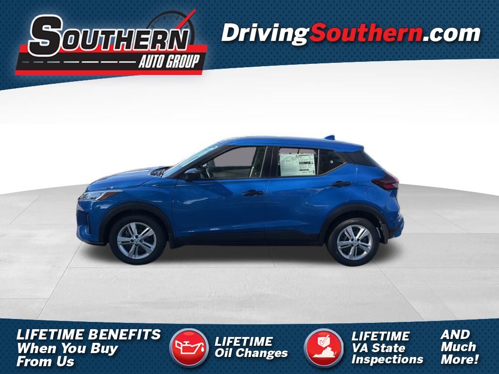 2025 Nissan KICKS PLAY Base's photo