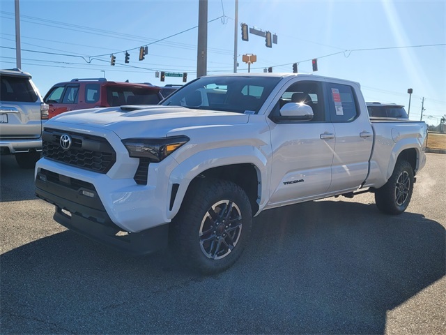 2025 Toyota Tacoma TRD Sport photo 3