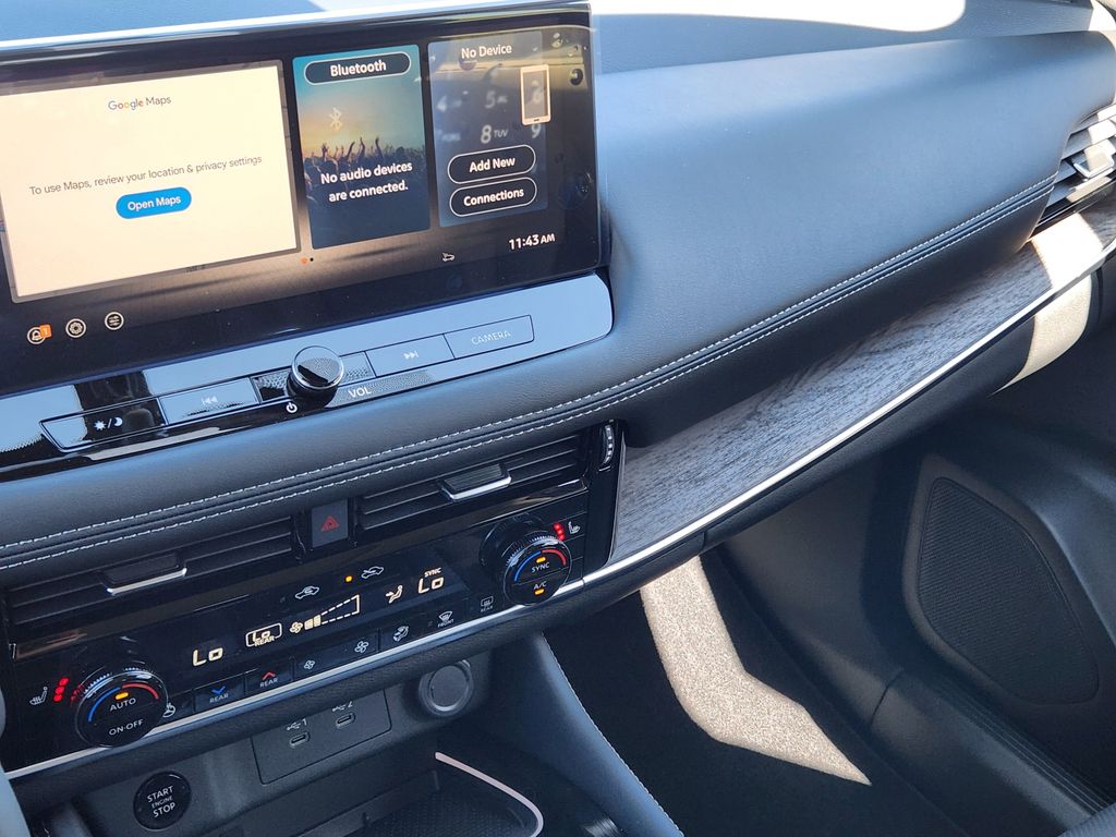 2026 Nissan Rogue Platinum photo 17