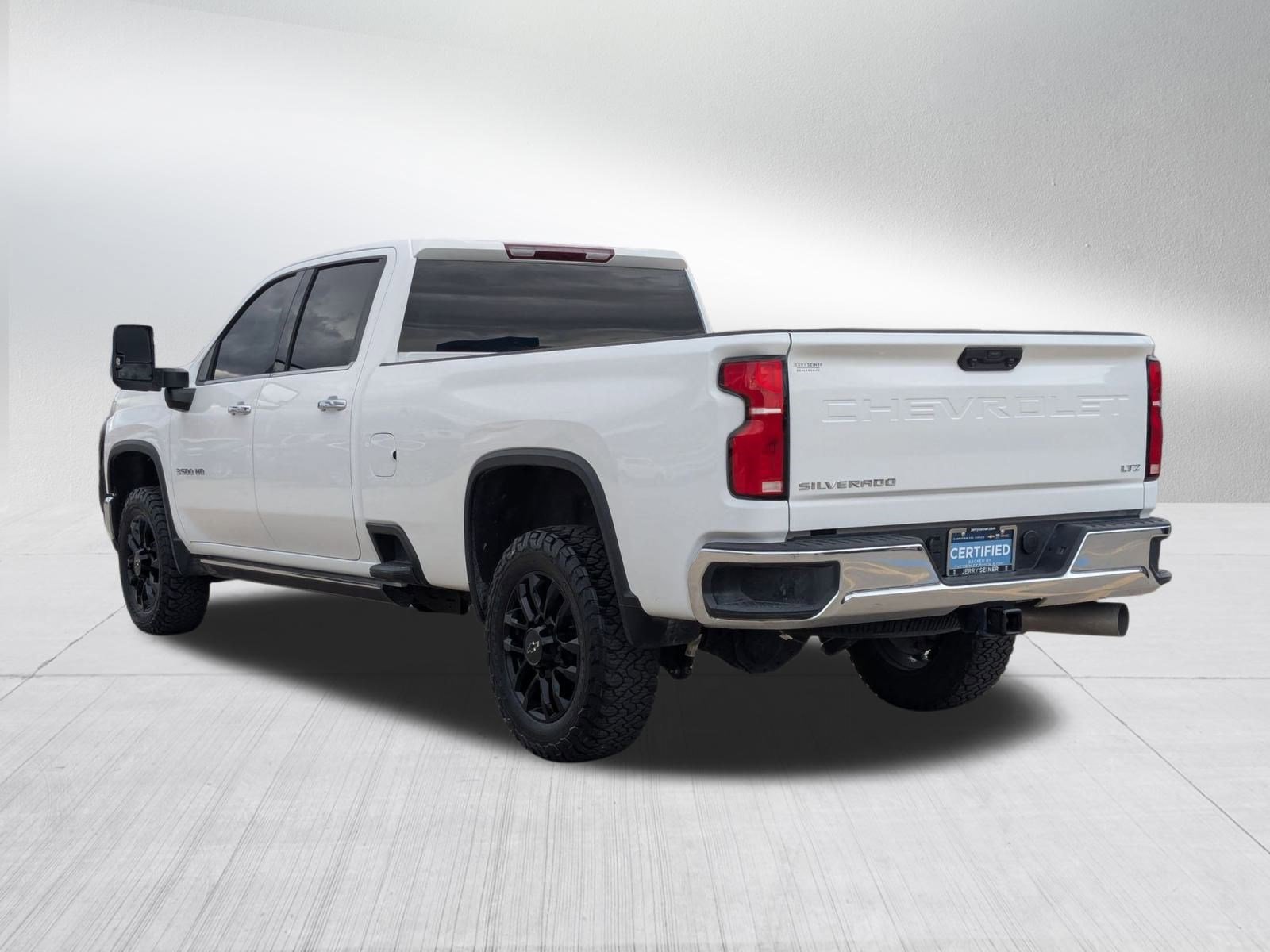 2025 Chevrolet Silverado 3500HD LTZ photo 3
