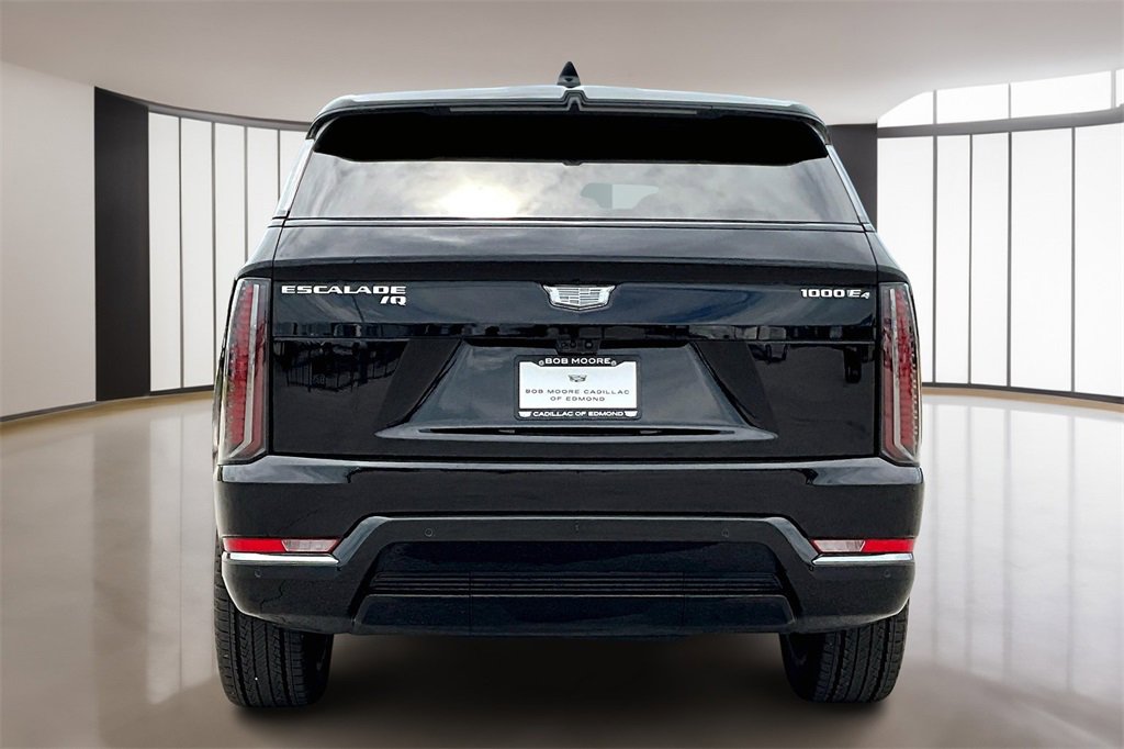 2025 Cadillac Escalade IQ Sport photo 4