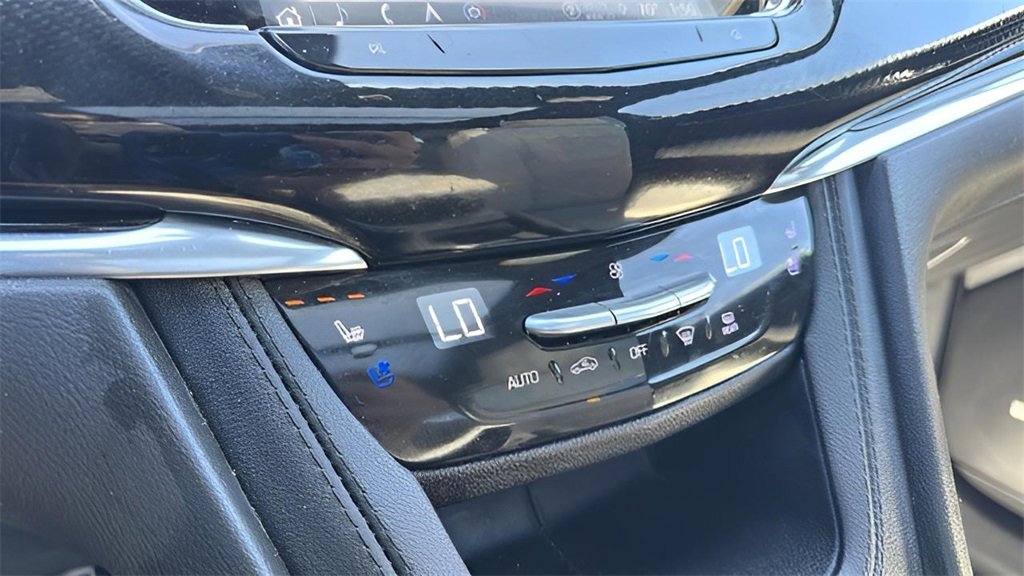 2023 Cadillac XT6 Sport photo 13