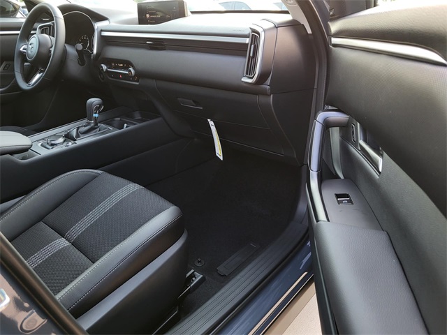 2025 Mazda CX-50 2.5 S Premium photo 6