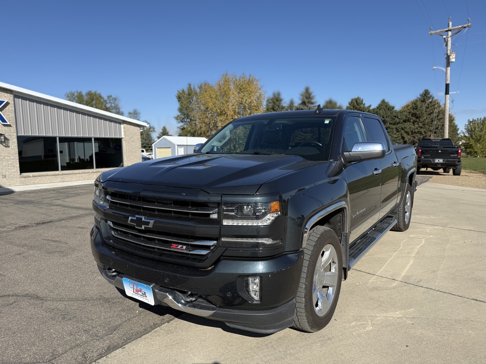 Used 2017 Chevrolet Silverado 1500 LTZ with VIN 3GCUKSEC1HG207935 for sale in Luverne, Minnesota