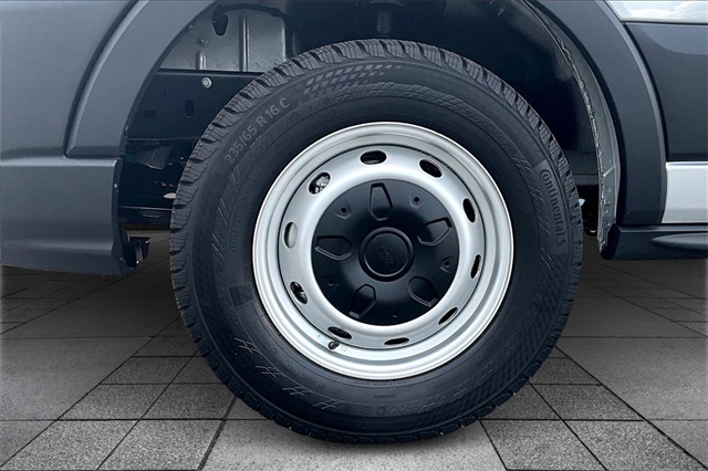 2025 Ford Transit photo 9