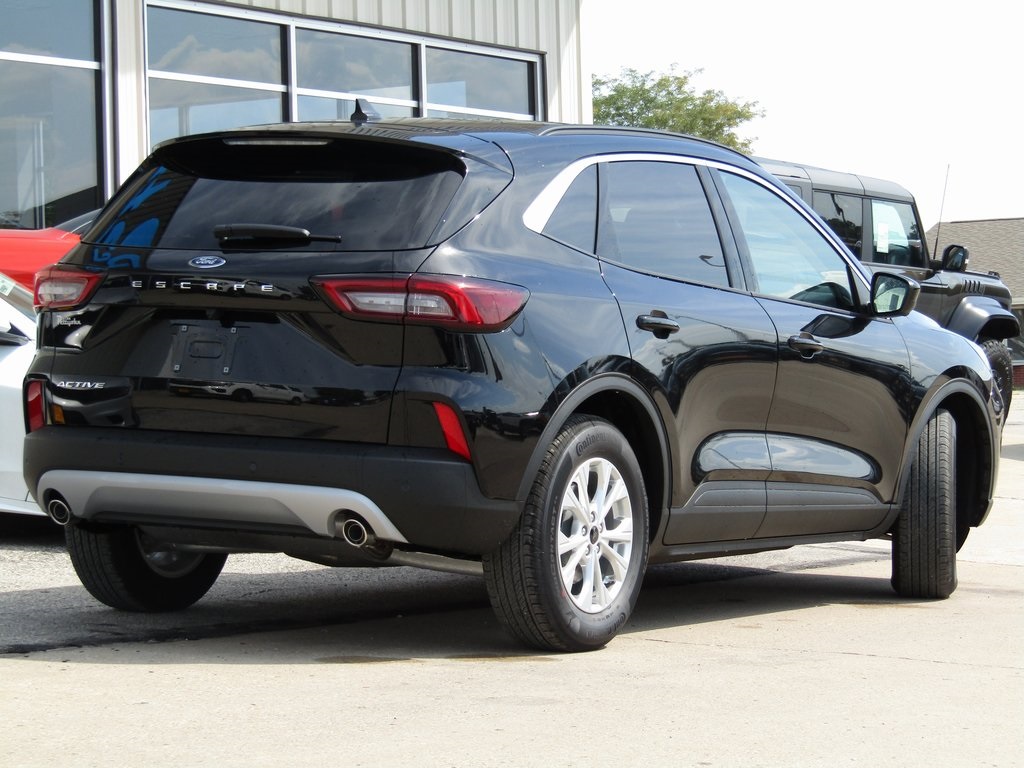 2024 Ford Escape Active photo 2